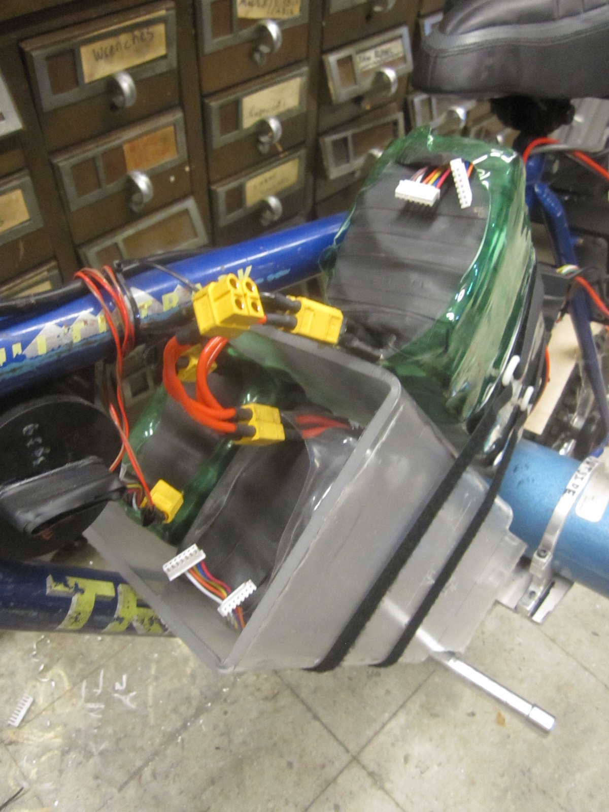 batteries mounted to Brems-Chopper